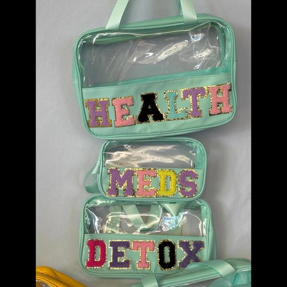 Custom Bride Makeup Bags 3 Pieces, Mrs. Personalized Cosmetic Case - Picture 4 of 9